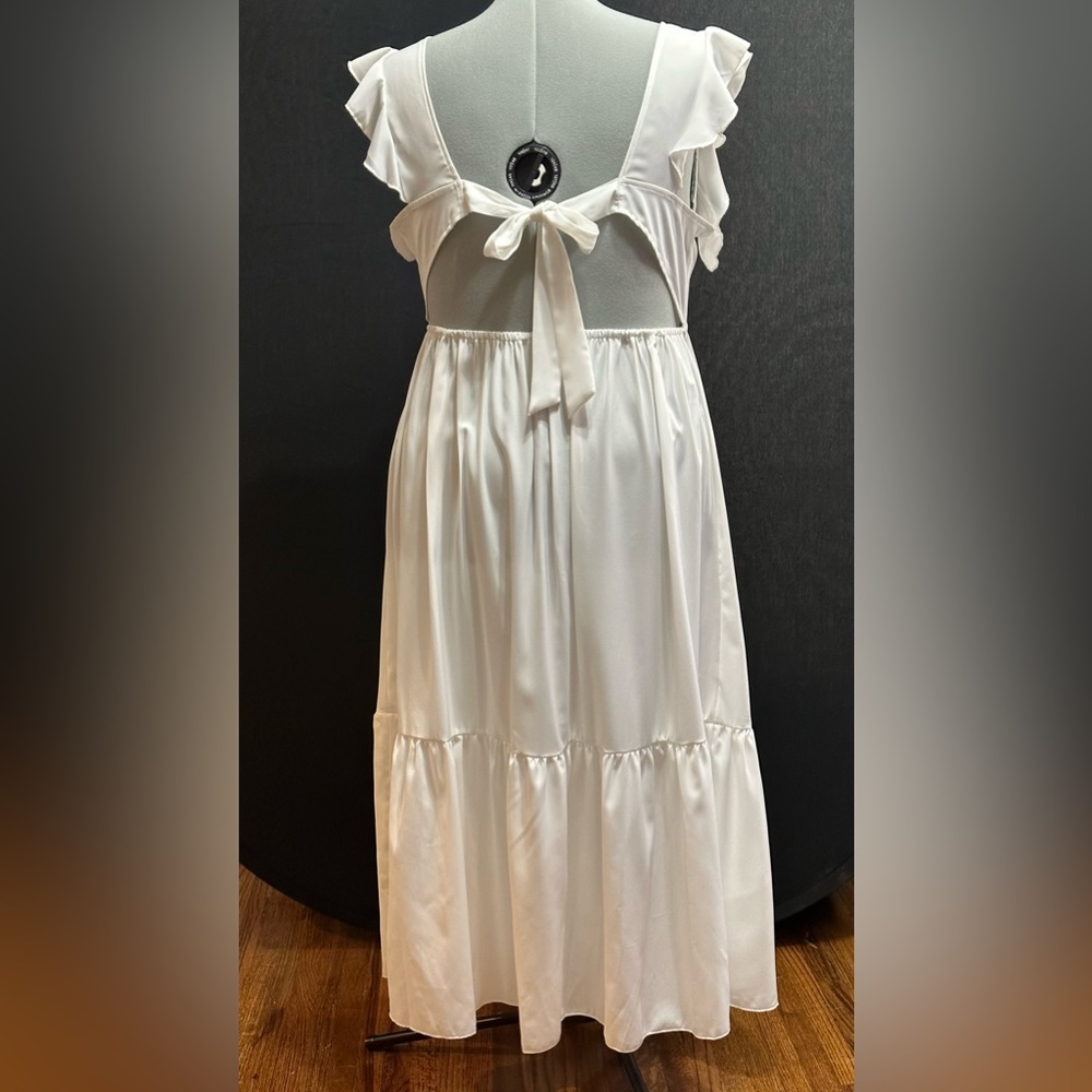 Ruffle Tie Back Solid A-line Dress - Picture 3 of 3